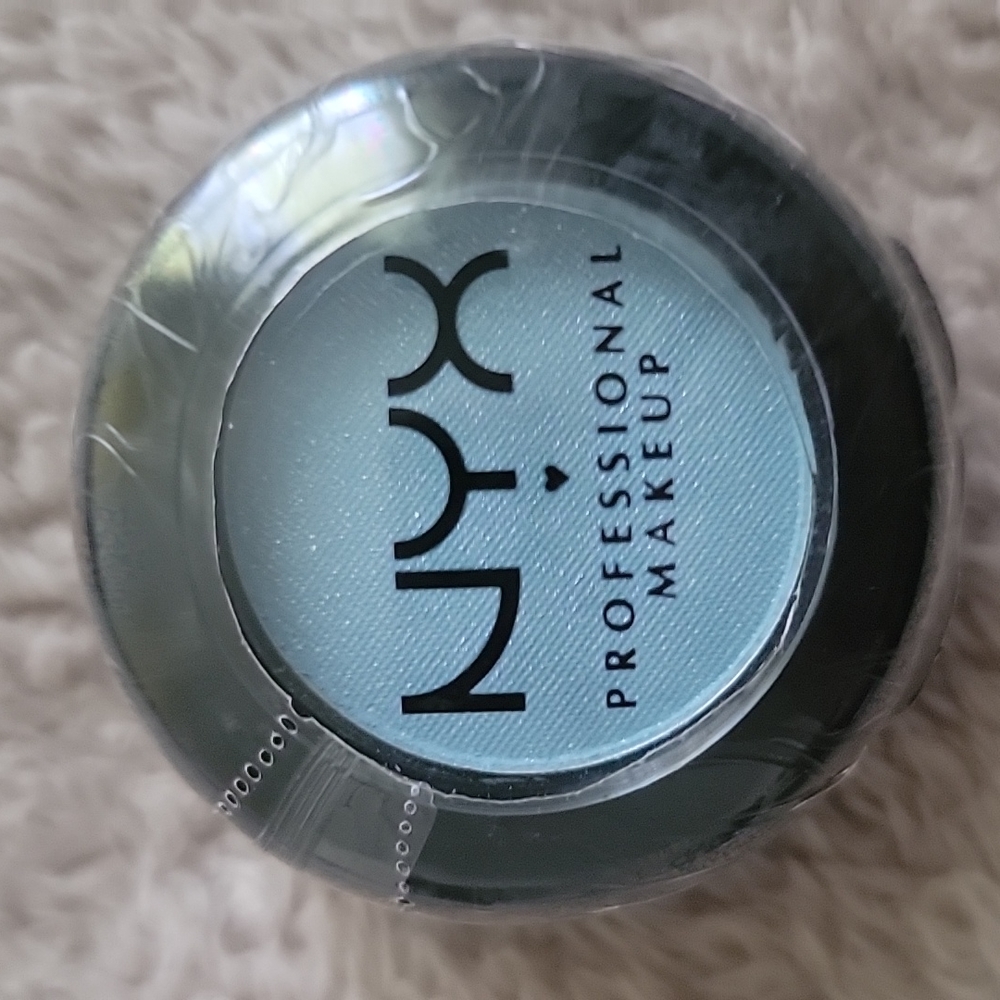 NYX KANDI SHADOW